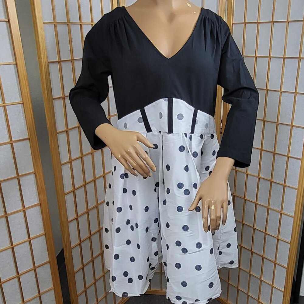 Eshakti black and white polka dot fancy dress EUC size 16/18